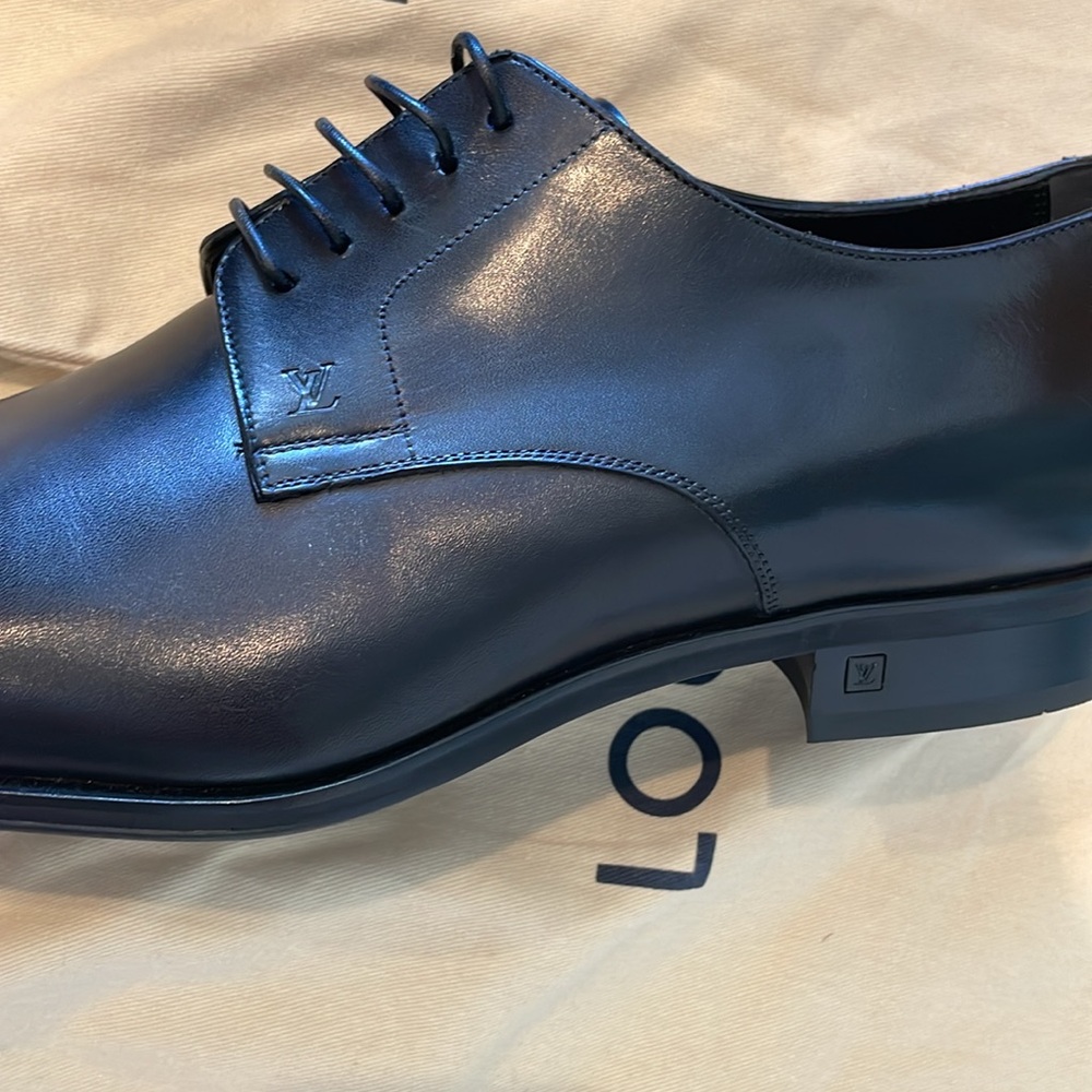 Louis Vuitton Men’s Cabronne Derby Formal Shoes - Picture 7 of 10